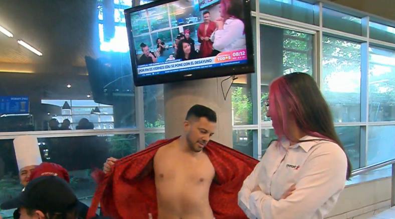 Simón Oliveros subió la temperatura al casino de TVN 