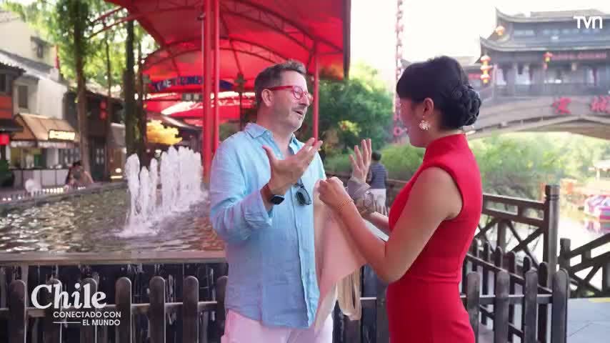 Los representativos regalos que Eduardo le ofreció a Gisela en su primer encuentro en China