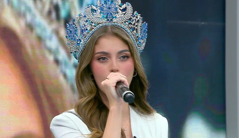 Ignacia Fernández nos enseñó su aplaudida técnica vocal con el death metal progresivo