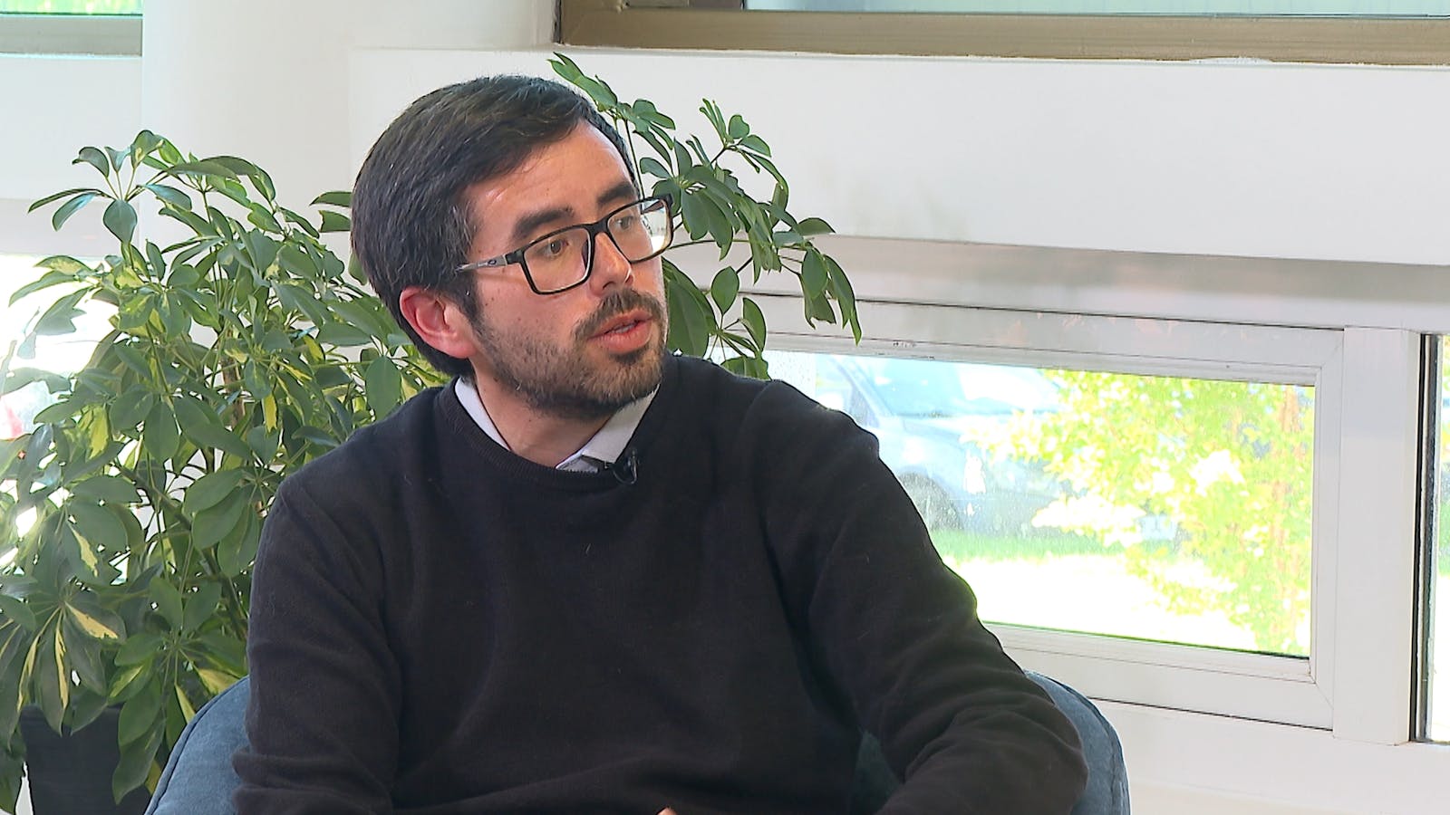 Mario Herrera - Dir. Esc. Ciencias Políticas U. de Talca - Viernes 21 de noviembre 2025 episode artwork