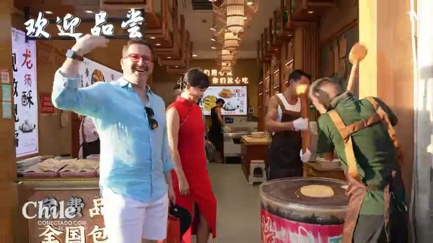 Los dulces chinos que se hacen a punta de martillazos 