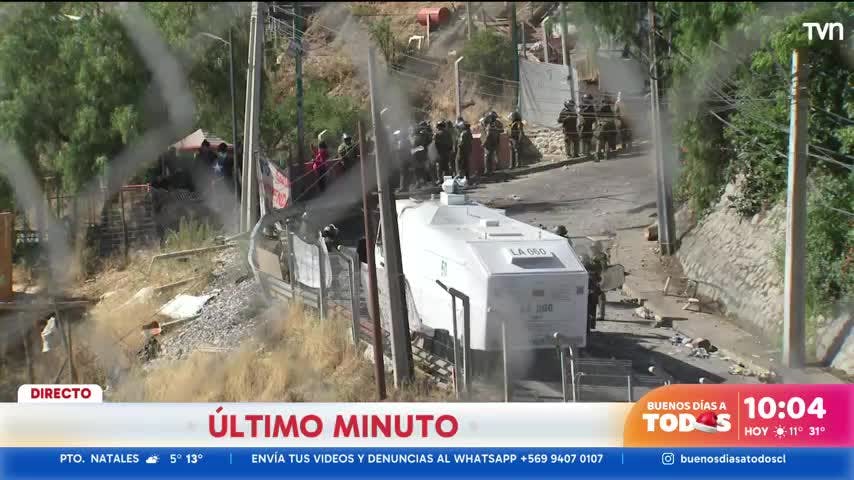Por incidentes: Carabineros no ha logrado ejecutar desalojo de toma en Cerro 18