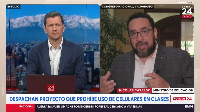 Ministro Cataldo y ley que prohíbe uso de celulares en colegios: “Va a ser fiscalizado por la superintendencia y podría incurrir en alguna sanción”