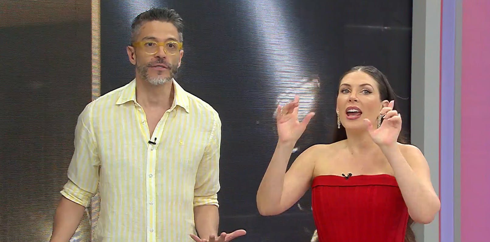 "Se pone mal...sufre": Los descargos de Jon Reyes contra los mal vestidos en los Copihue de Oro 2025