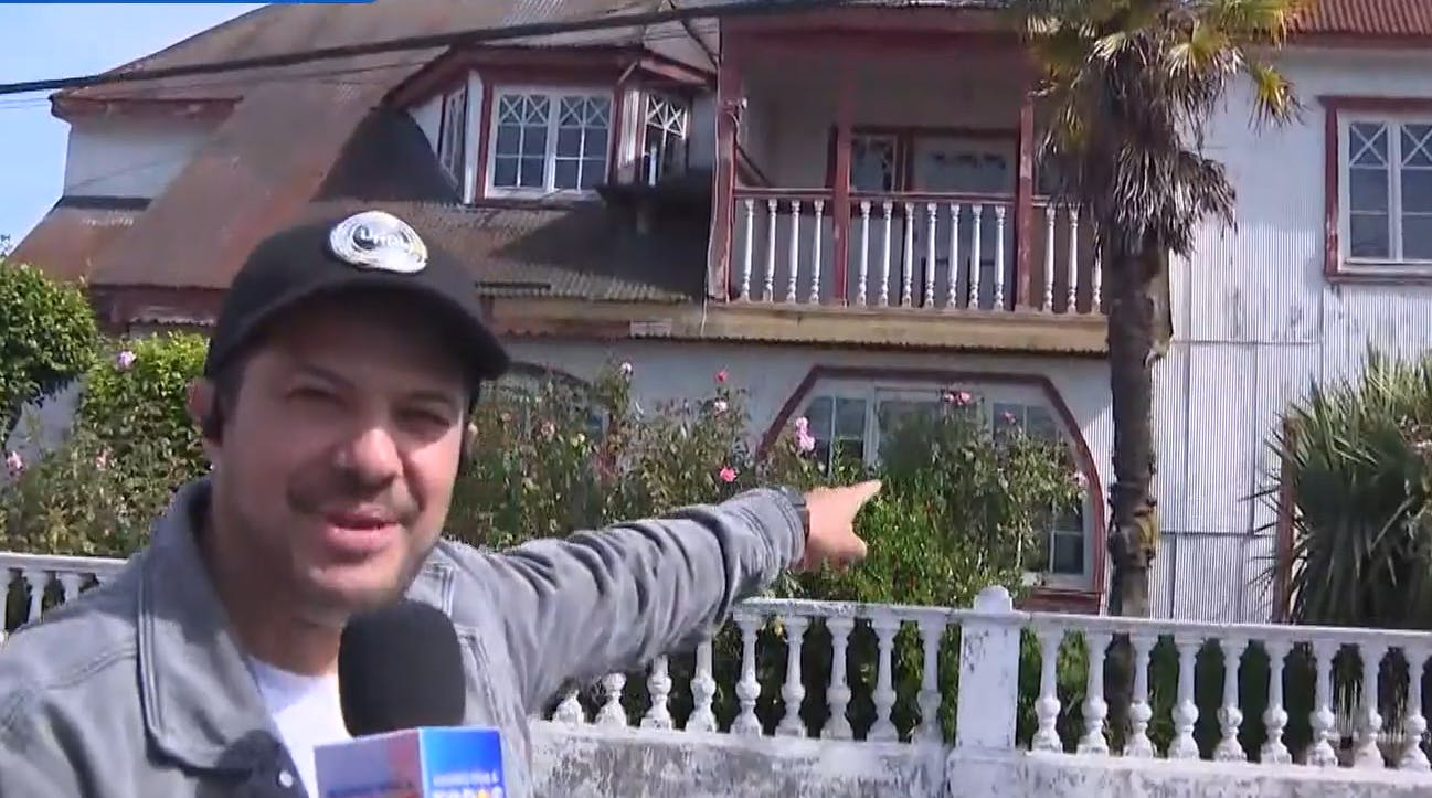 Visitamos la casa de Ernesto Lizana de "La Fiera" en Dalcahue