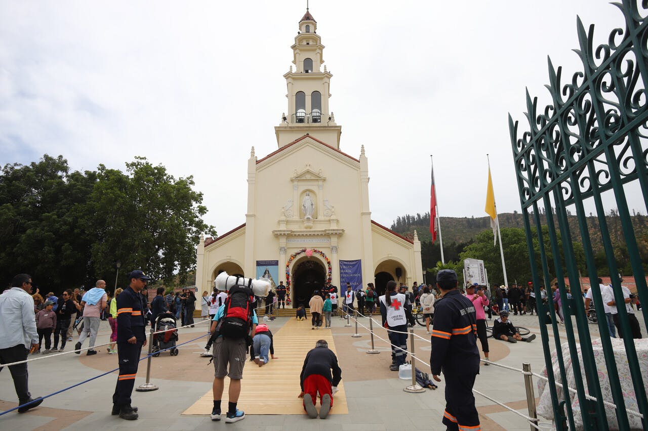Fe y devoción: La historia detrás de la peregrinación al santuario de Lo Vásquez 
