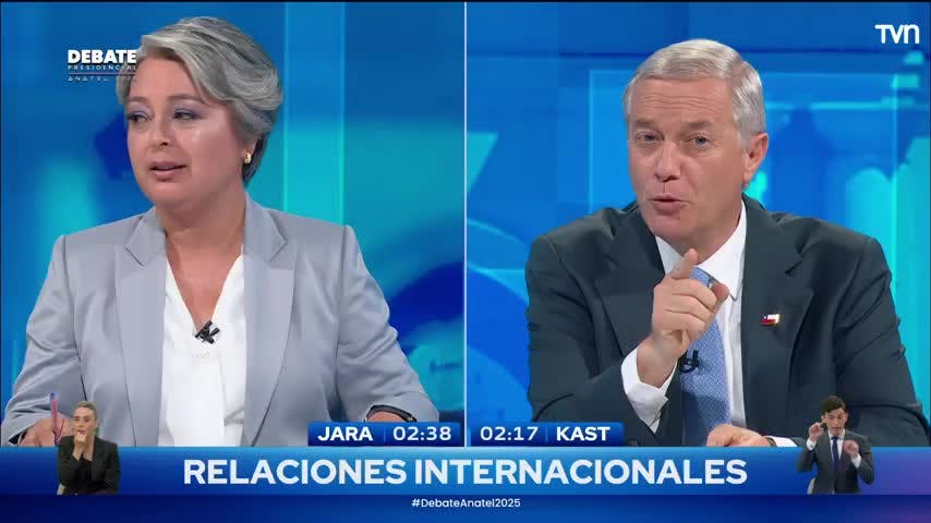 Jara a Kast por declaraciones sobre Maduro: "¿Por qué no admites que te equivocaste? te humanizaría"
