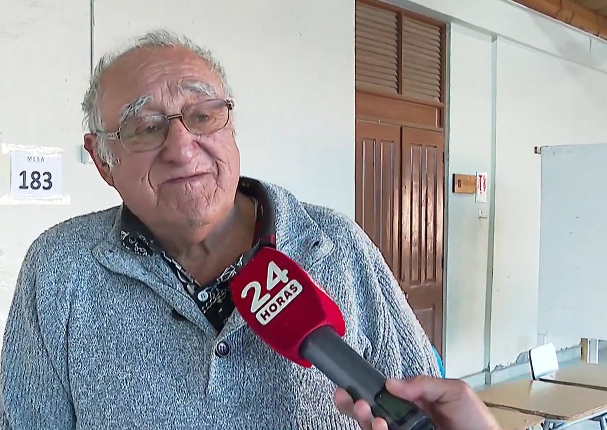 Todo un ejemplo: Don Urbano volvió a presentarse para ser parte de las elecciones presidenciales 