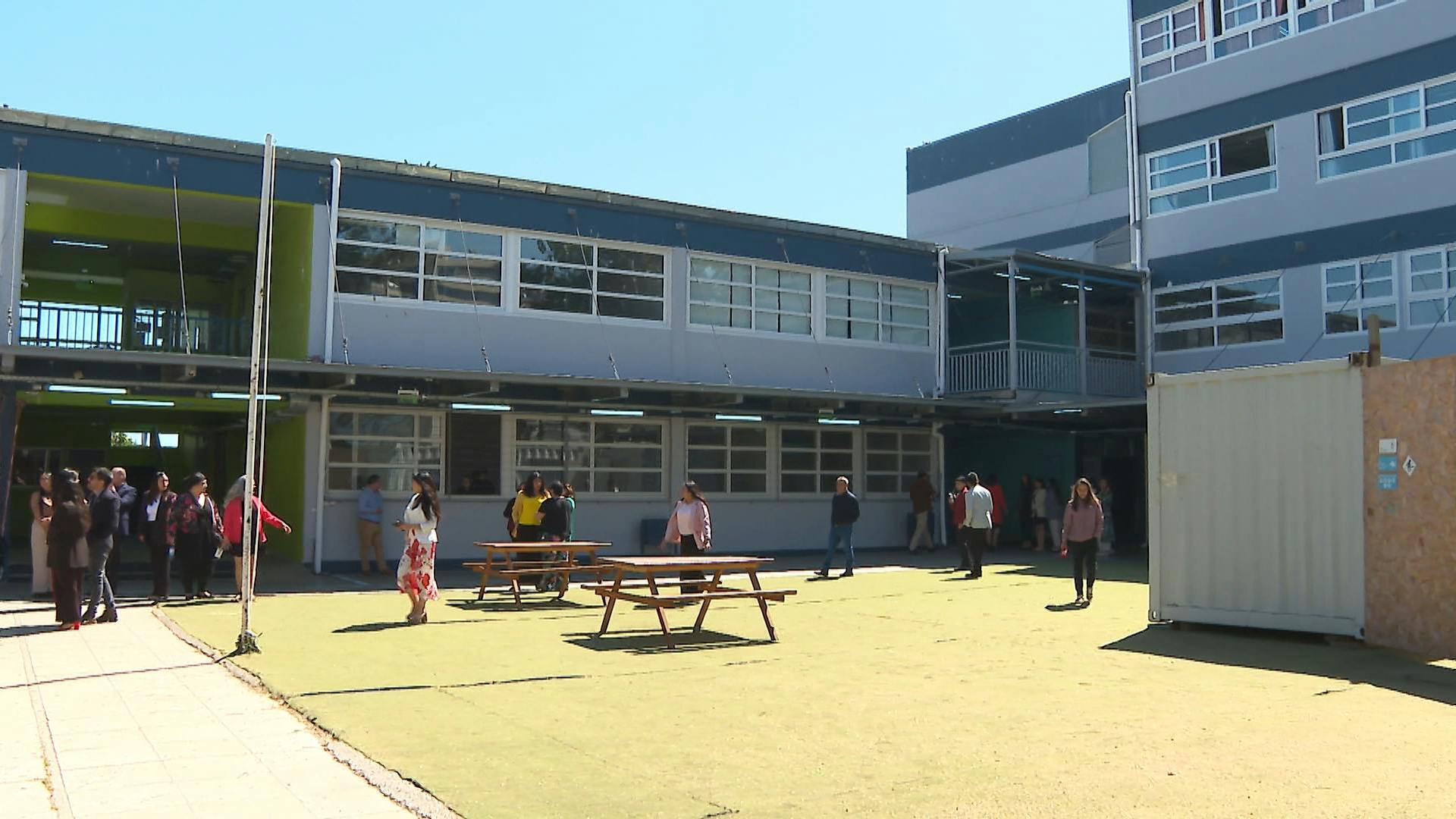 Mejoran infraestructura de emblemático liceo porteño