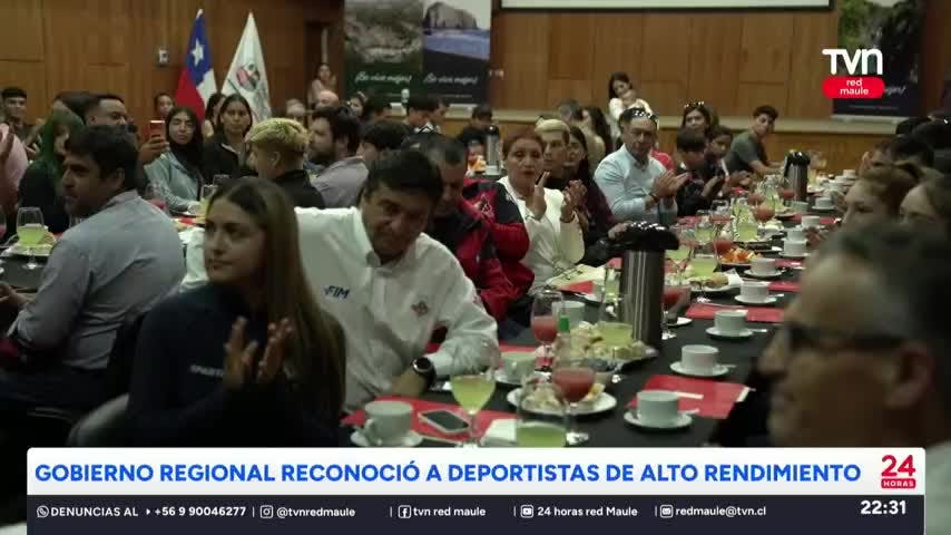Reconocen logros de deportistas de alto rendimiento