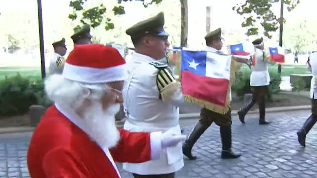 El aplaudido cambio de guardia navideño en La Moneda