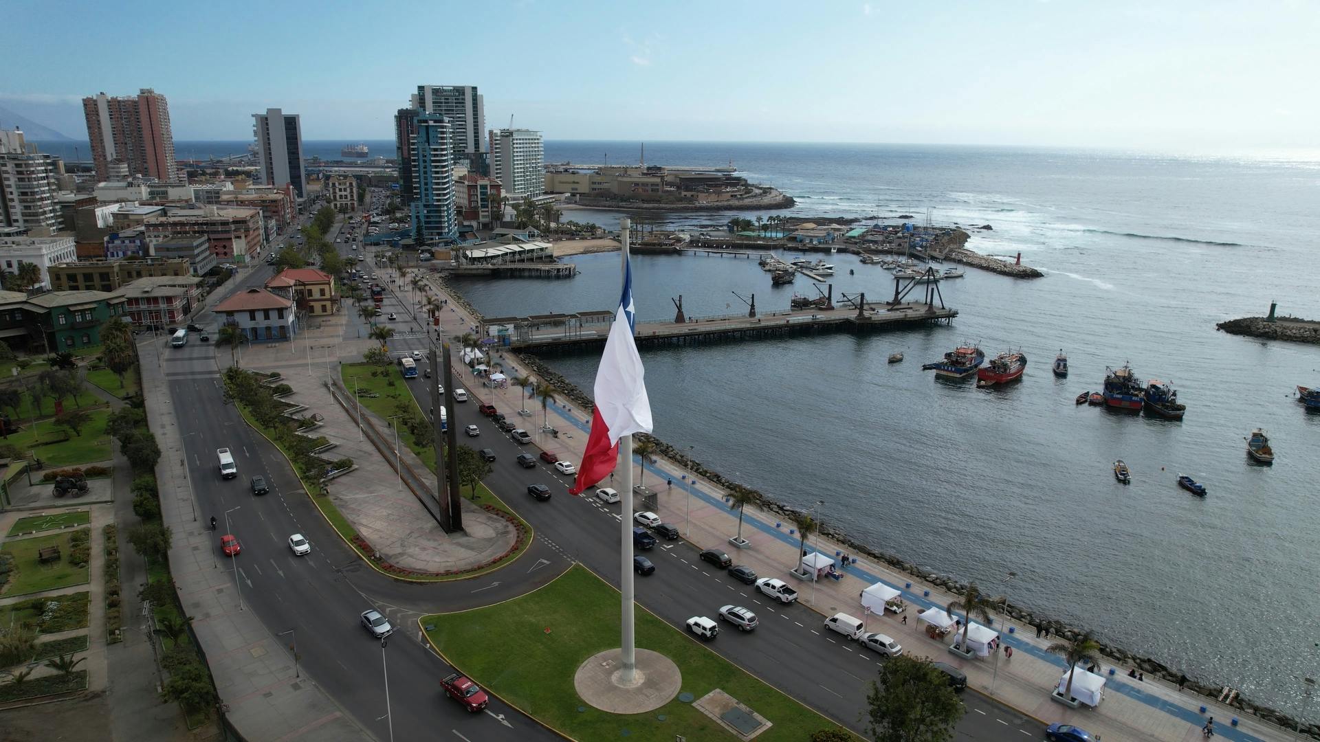 Antofagastinos piden deseos de navidad para la ciudad 