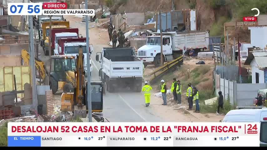 Desalojan 52 casas de la "franja fiscal" en Valparaíso: Hay un detenido