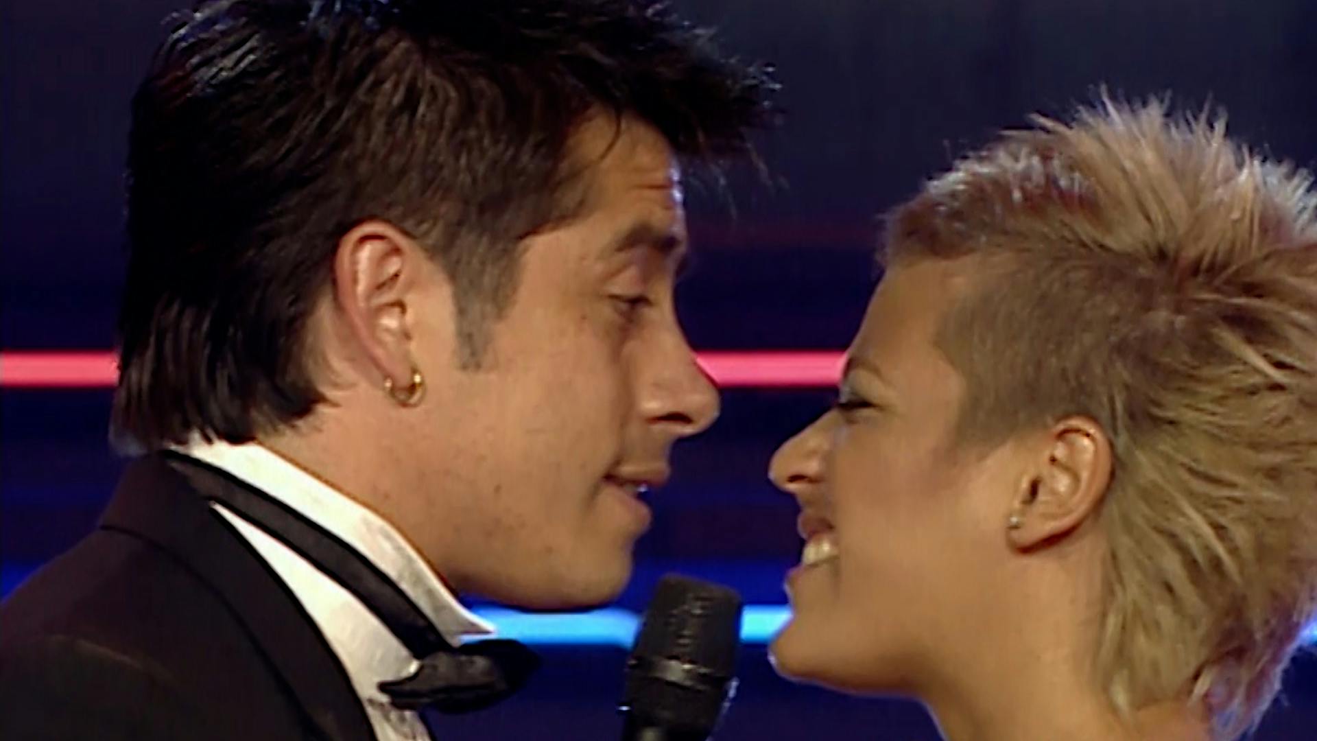 Polémico beso de Leandro y Jimena | Rojo la Final - T7E31