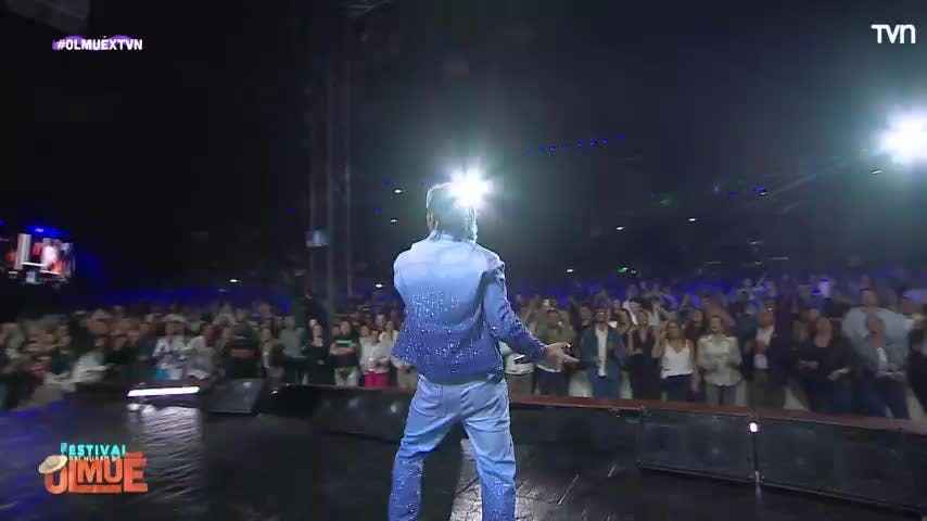 Momento romántico en Olmué: Luck Ra canta “Un siglo sin ti”