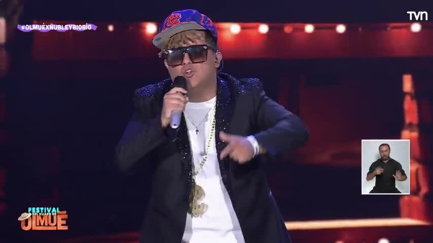 Felipe Parra desata risas en Olmué imitando a Marcianeke