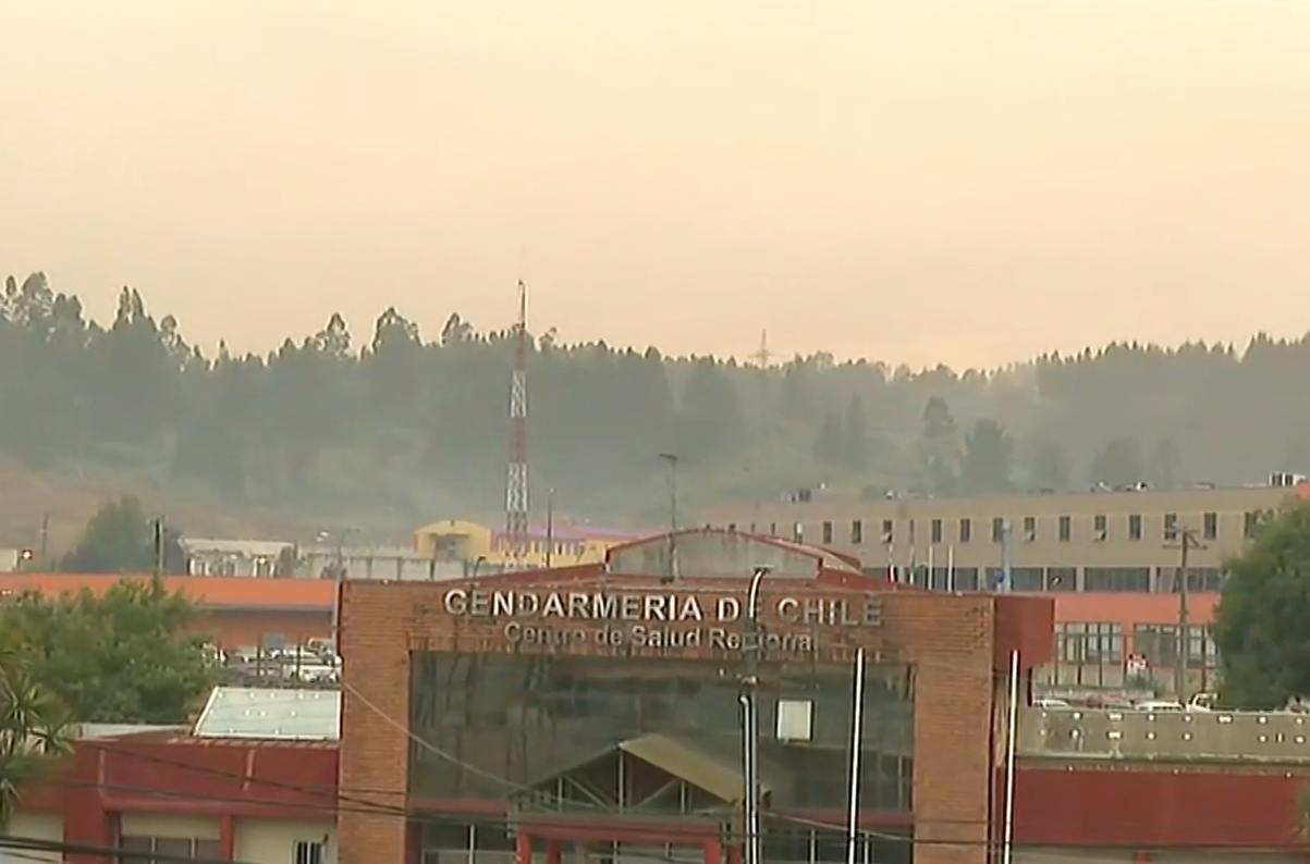 Incendio forestal amenaza cárcel El Manzano: Gendarmería tiene previsto protocolo de evacuación de internos
