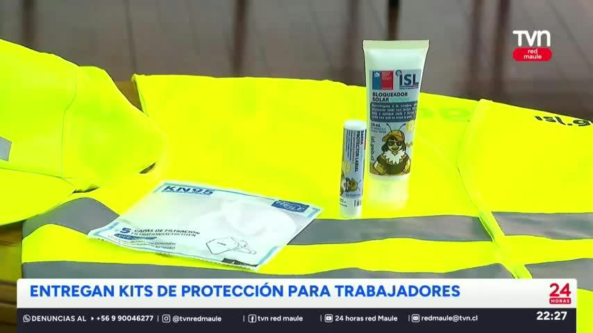 Entregan kits para protección de trabajadores