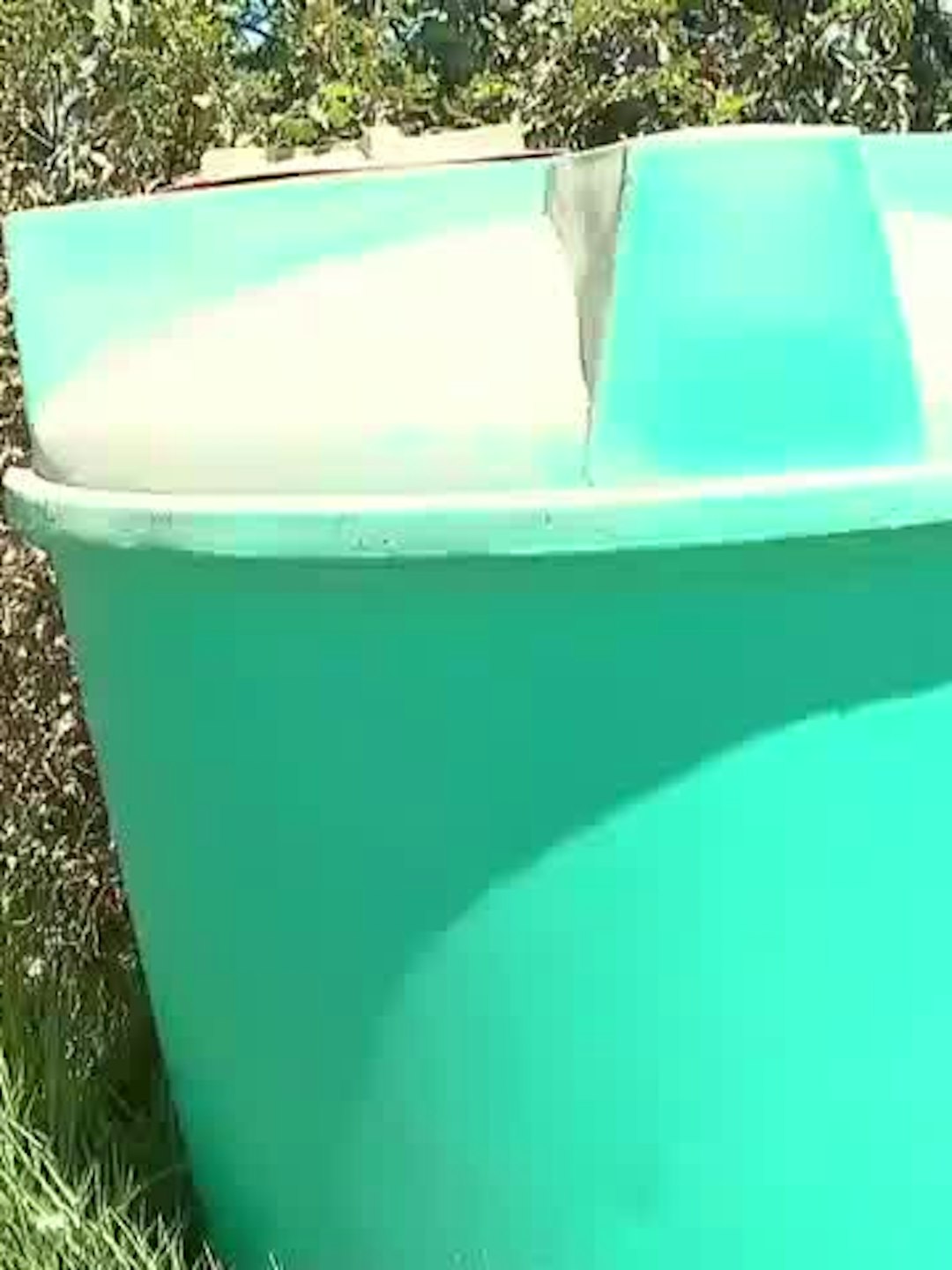 No hubo pago y además multan a transportistas de agua potable