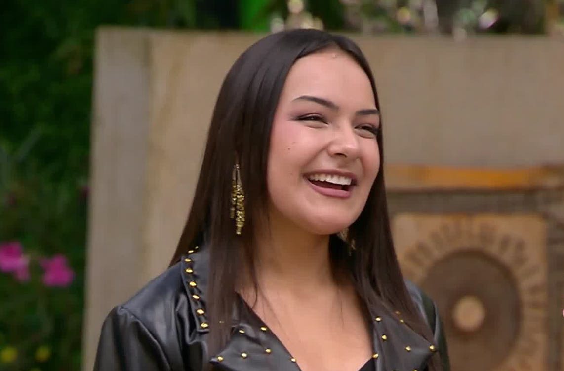 Alanys Lagos aclara los rumores de su supuesta relación con cantante en "El Medio Día"