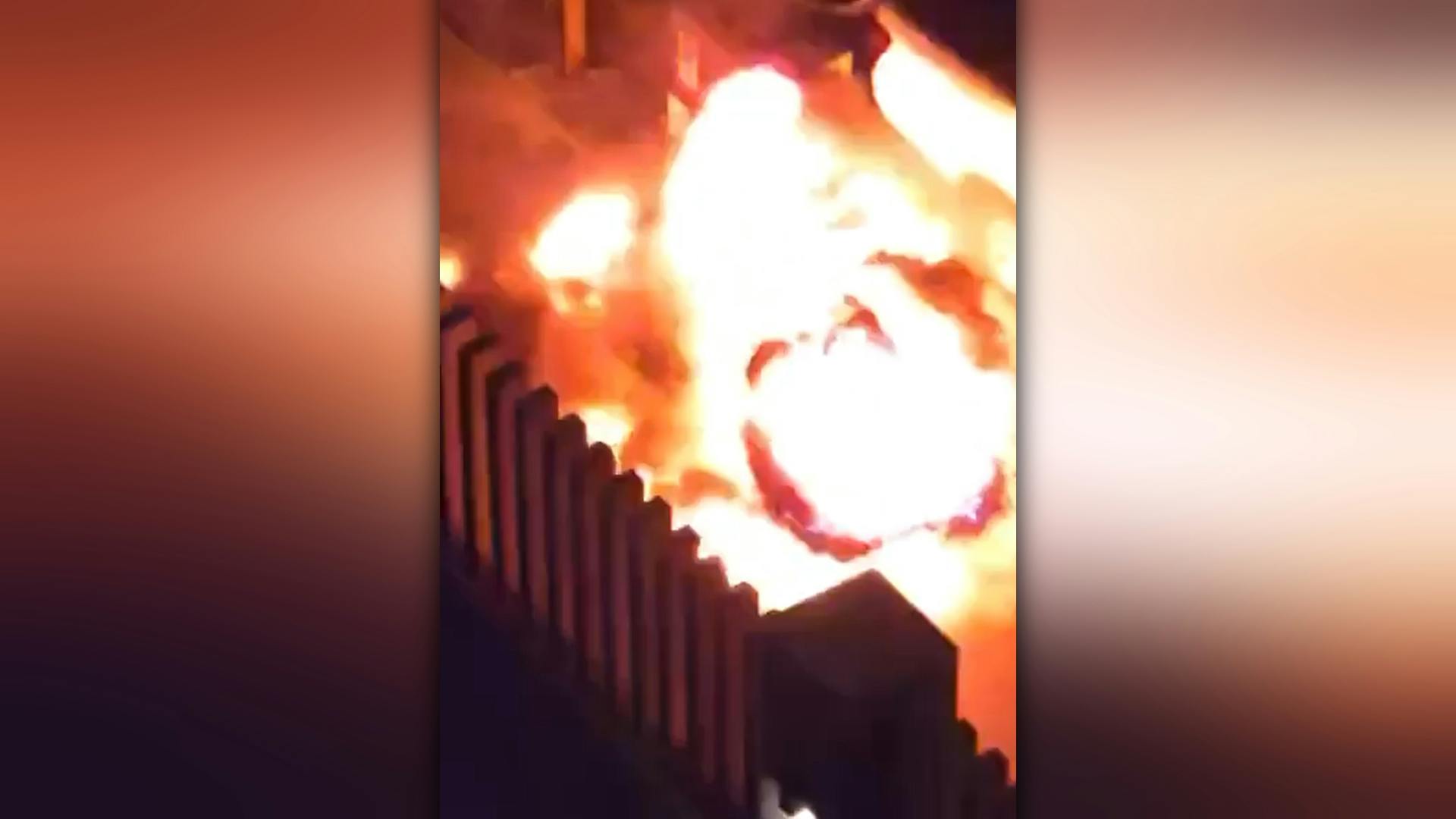 No descartan ninguna hipótesis, CGE investiga explosión en cámara subterránea