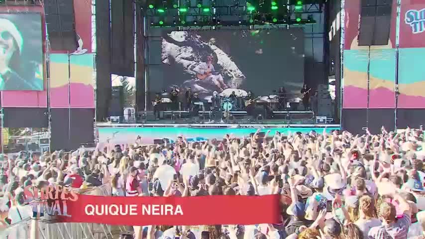 Fue un karaoke multitudinario: el gran paso de Quique Neira por el Surfestival