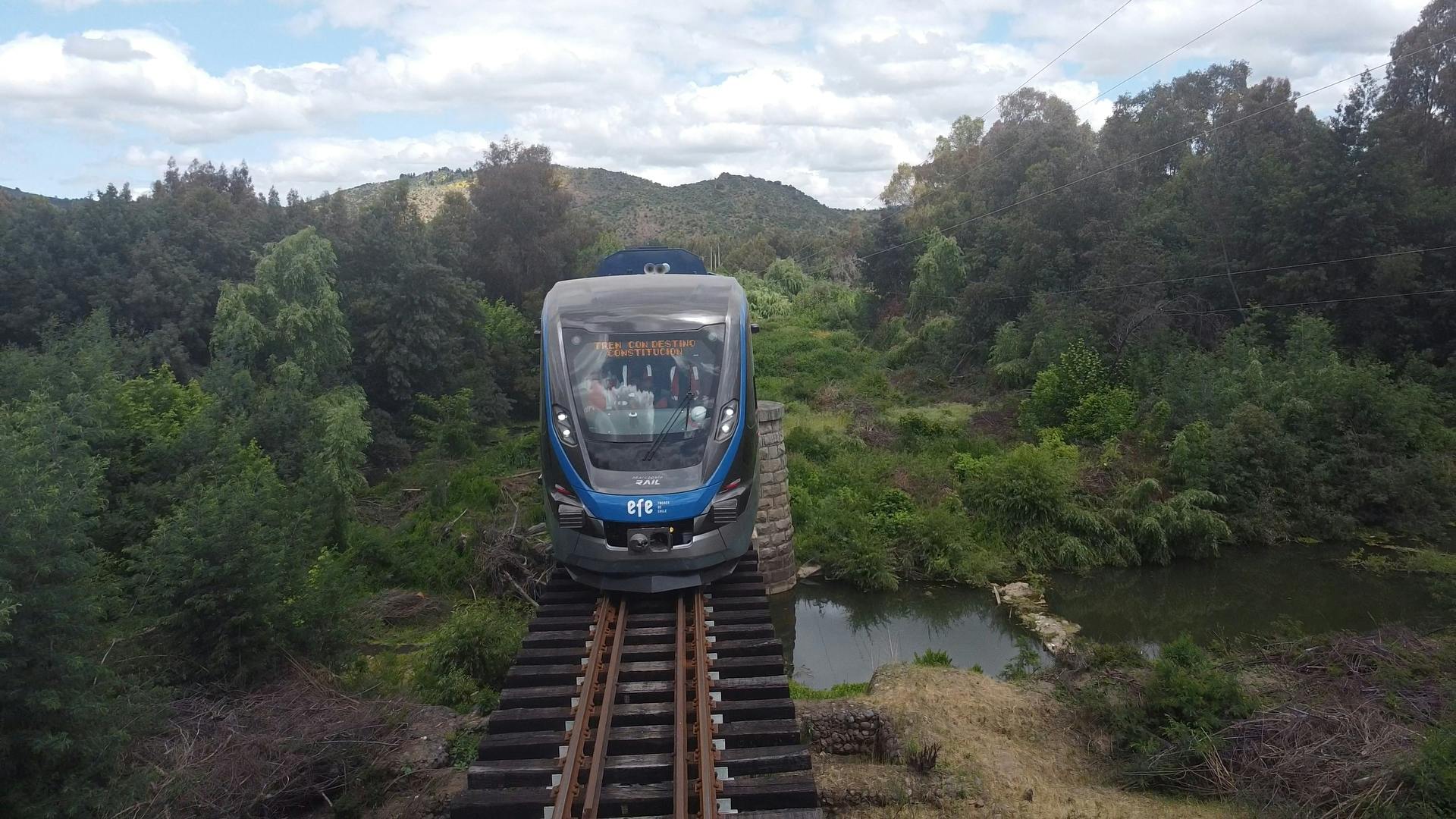 Reclamos por nuevo ramal Talca-Constitución: menos paradas y viajes de pie