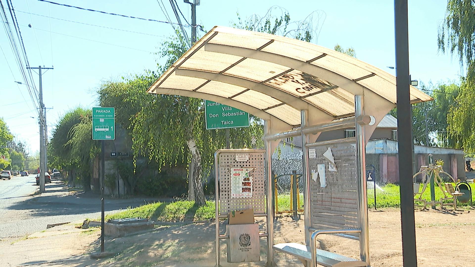 Vecinos crítican falta de recorridos de micros en zona norte de Talca