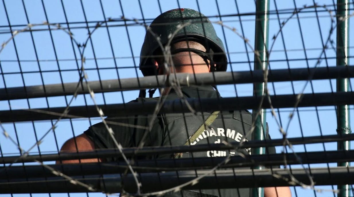 Uno por actos anarquistas y otro, con cadena perpetua: El peligroso perfil de los reos fugados desde ex Penitenciaria 