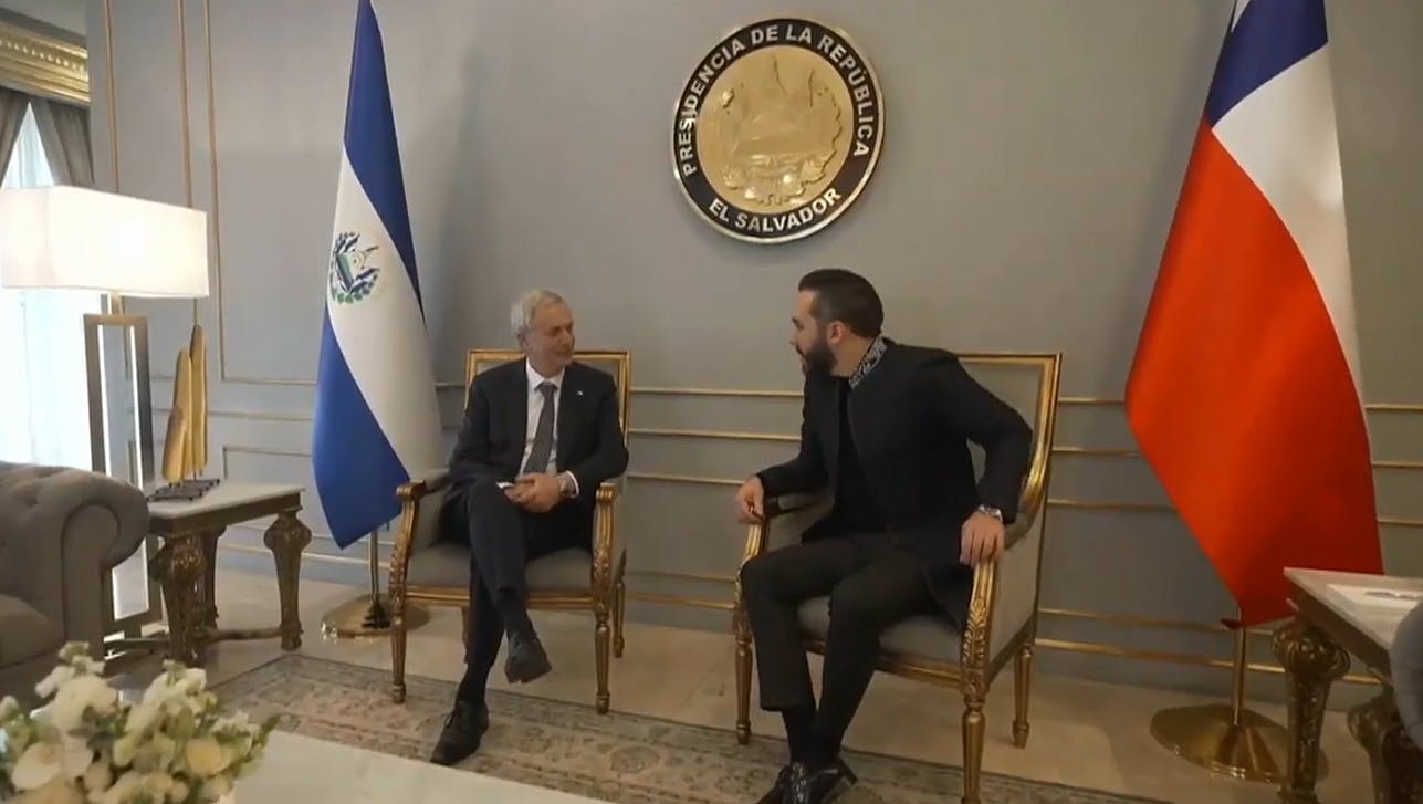 ¿Por qué no viene Bukele al cambio de mando de José Antonio Kast? 