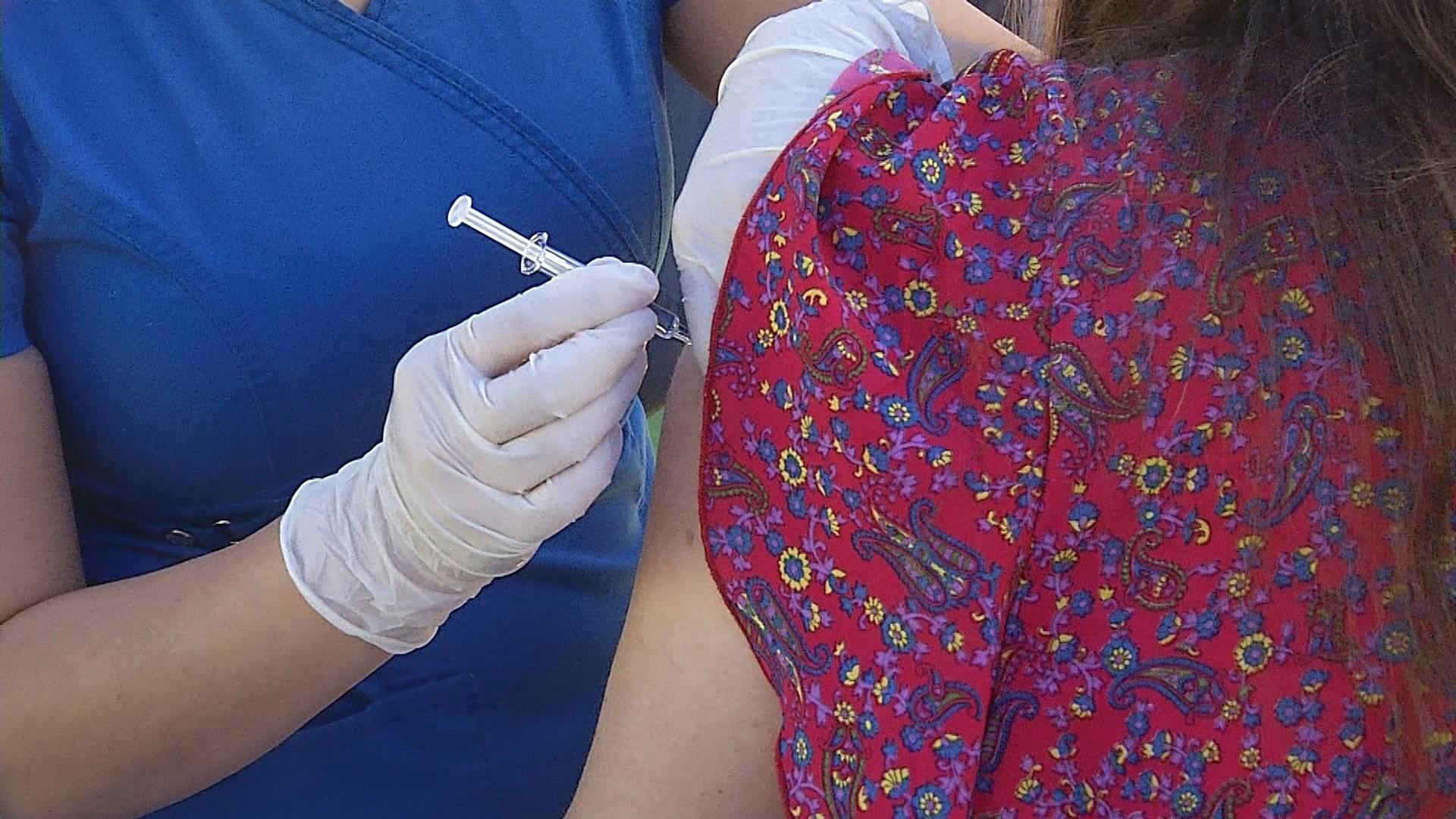 Este domingo parte campaña de vacunación contra influenza