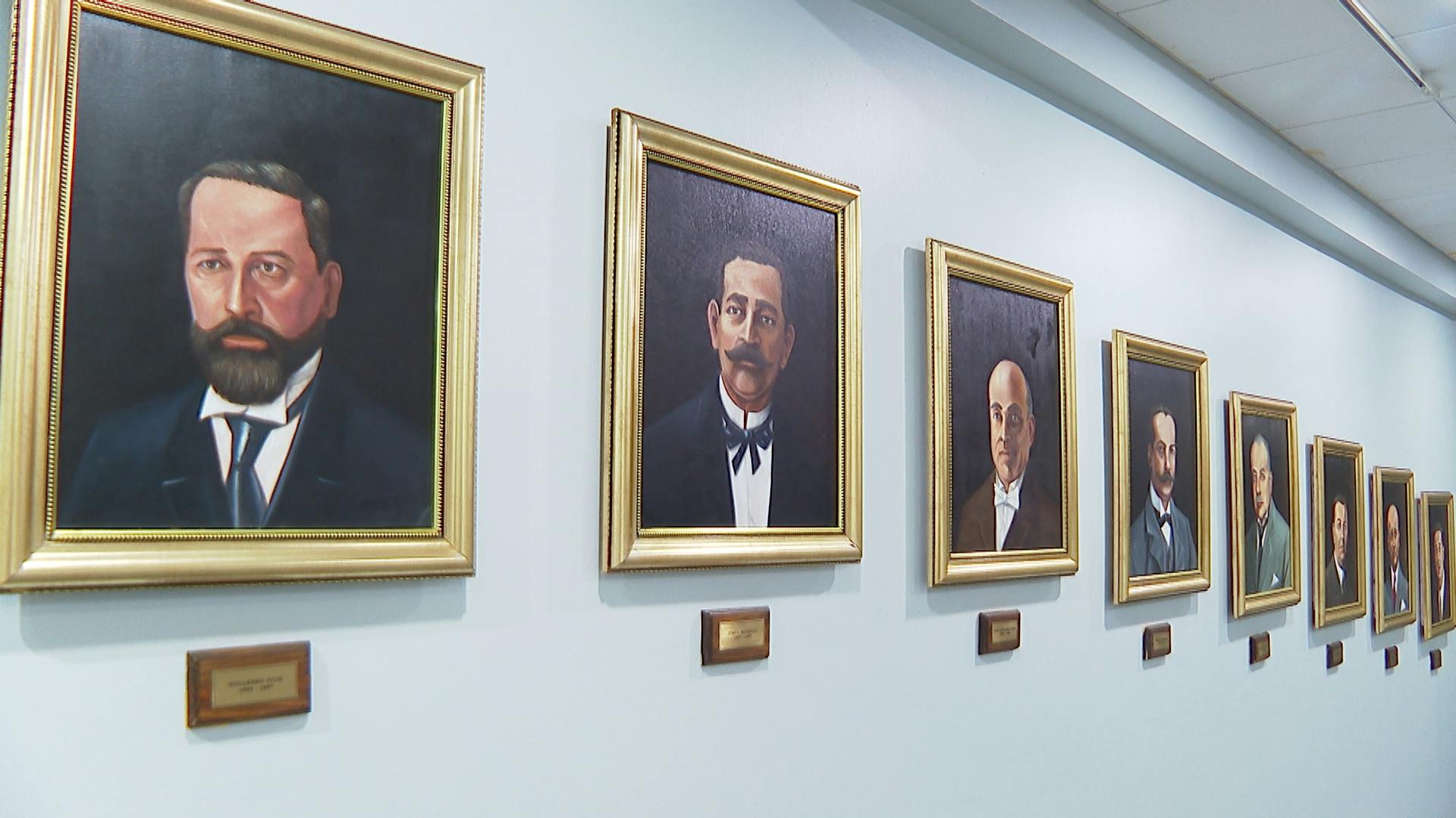 Concejal pide instalar la fotografía de la ex alcaldesa de Antofagasta Karen Rojo 