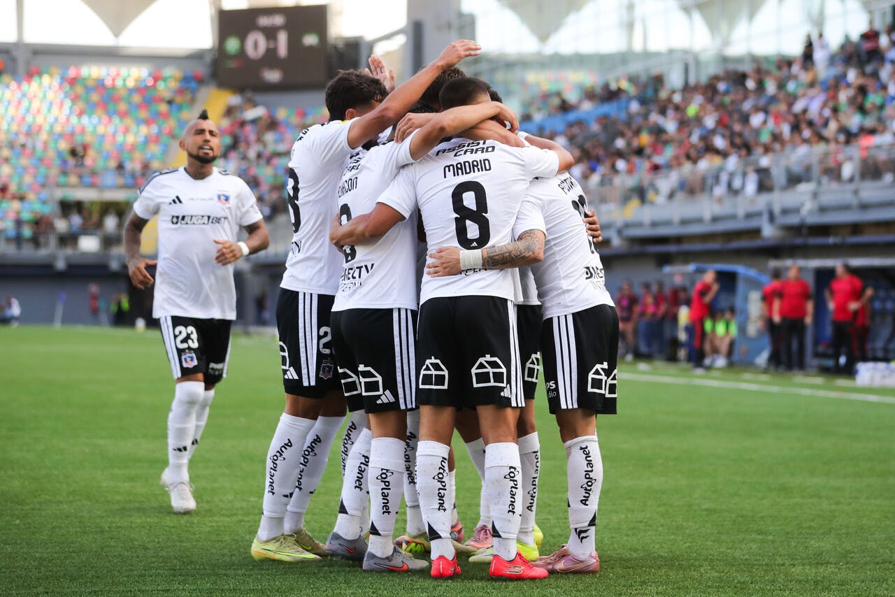 Colo Colo, líder del campeonato: "Es el único equipo que tiene la obligación de ser campeón"