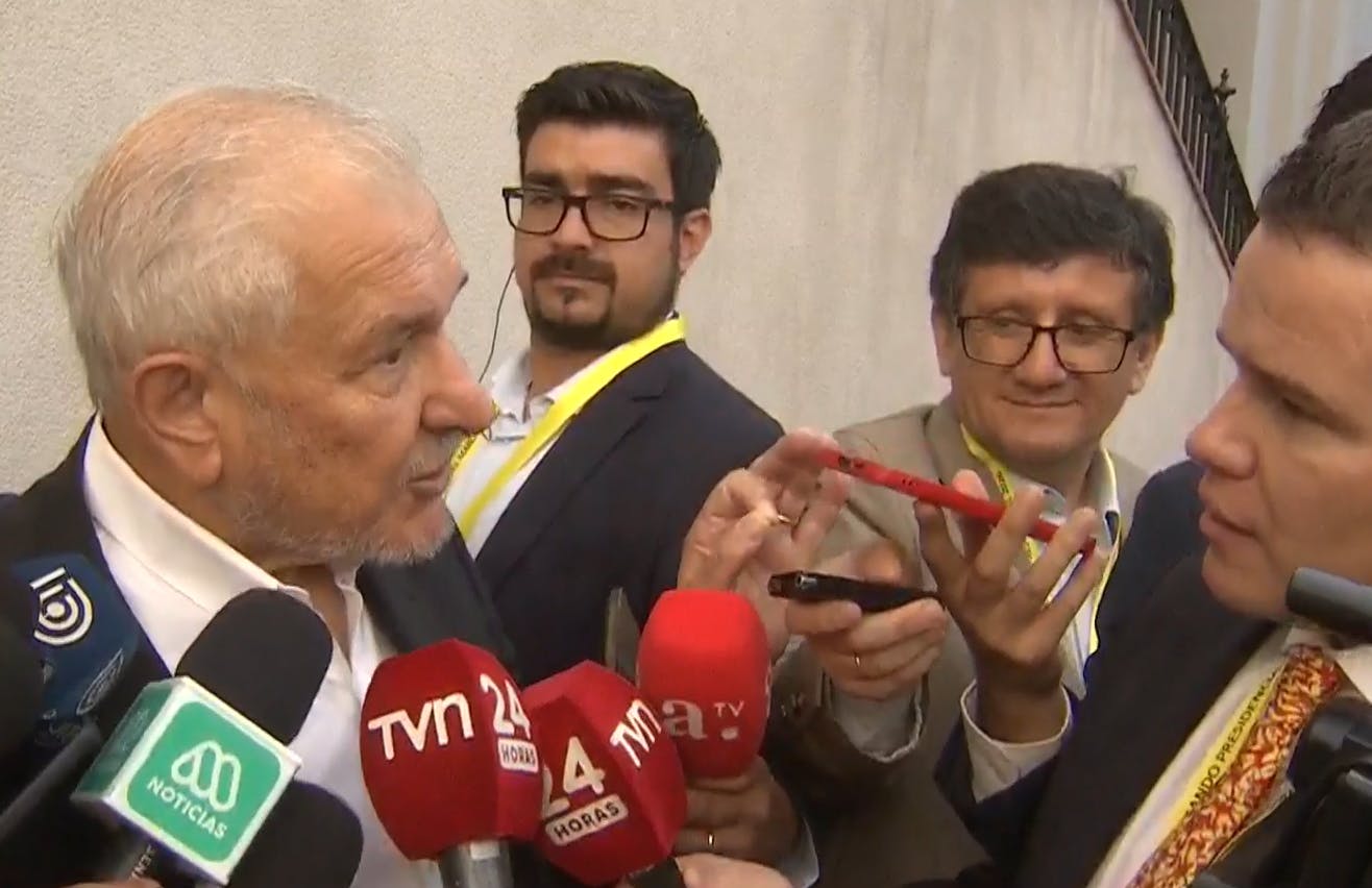"No quiero ser infidente, pero...": Padre del Presidente Boric revela los planes de su hijo al dejar el poder