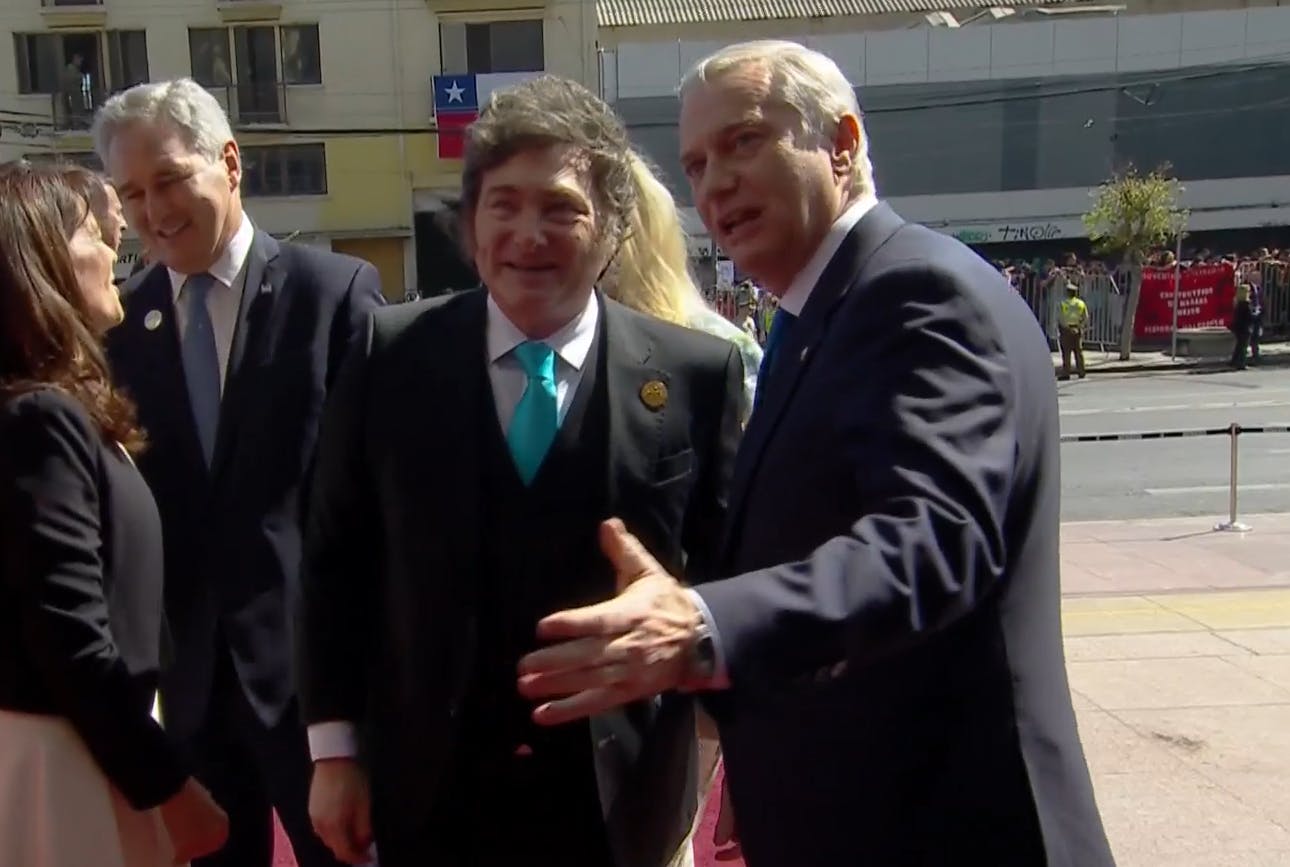 El sorpresivo encuentro de José Antonio Kast con Javier Milei en el Congreso Nacional