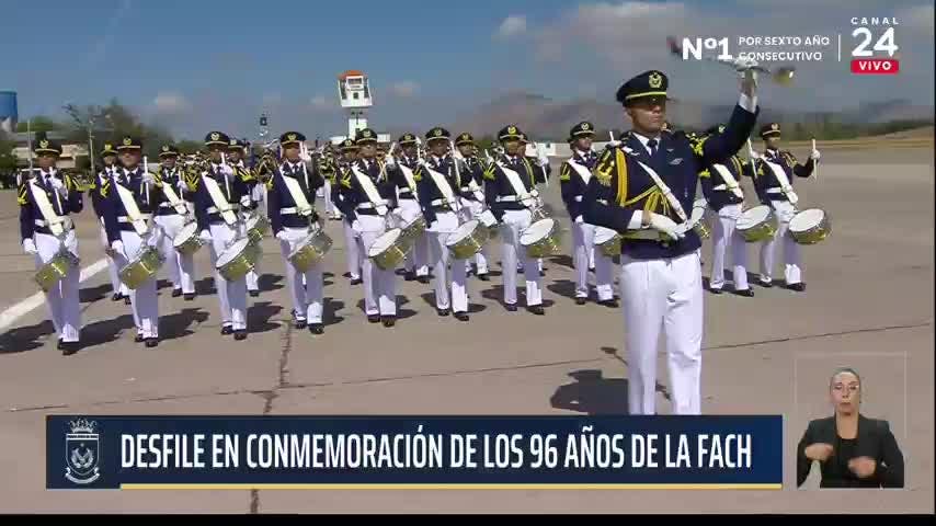 Así inició el desfile en conmemoración de los 96° años de Fuerza Aérea
