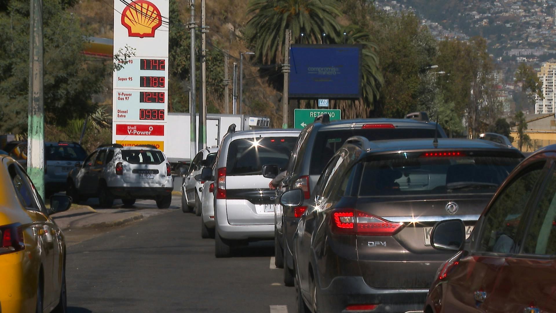 Descontento e incertidumbre por histórica alza de combustibles