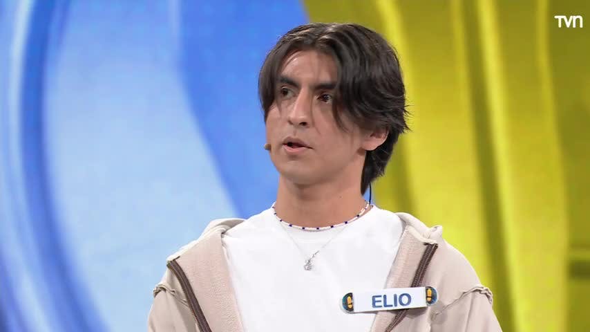 Todos con "E": La curiosa y extraña tradición de la familia de Elio