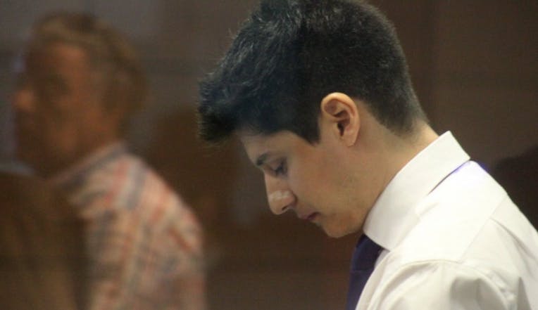 ¿Quién es la única persona que visita a Nicolás Zepeda en la cárcel? 