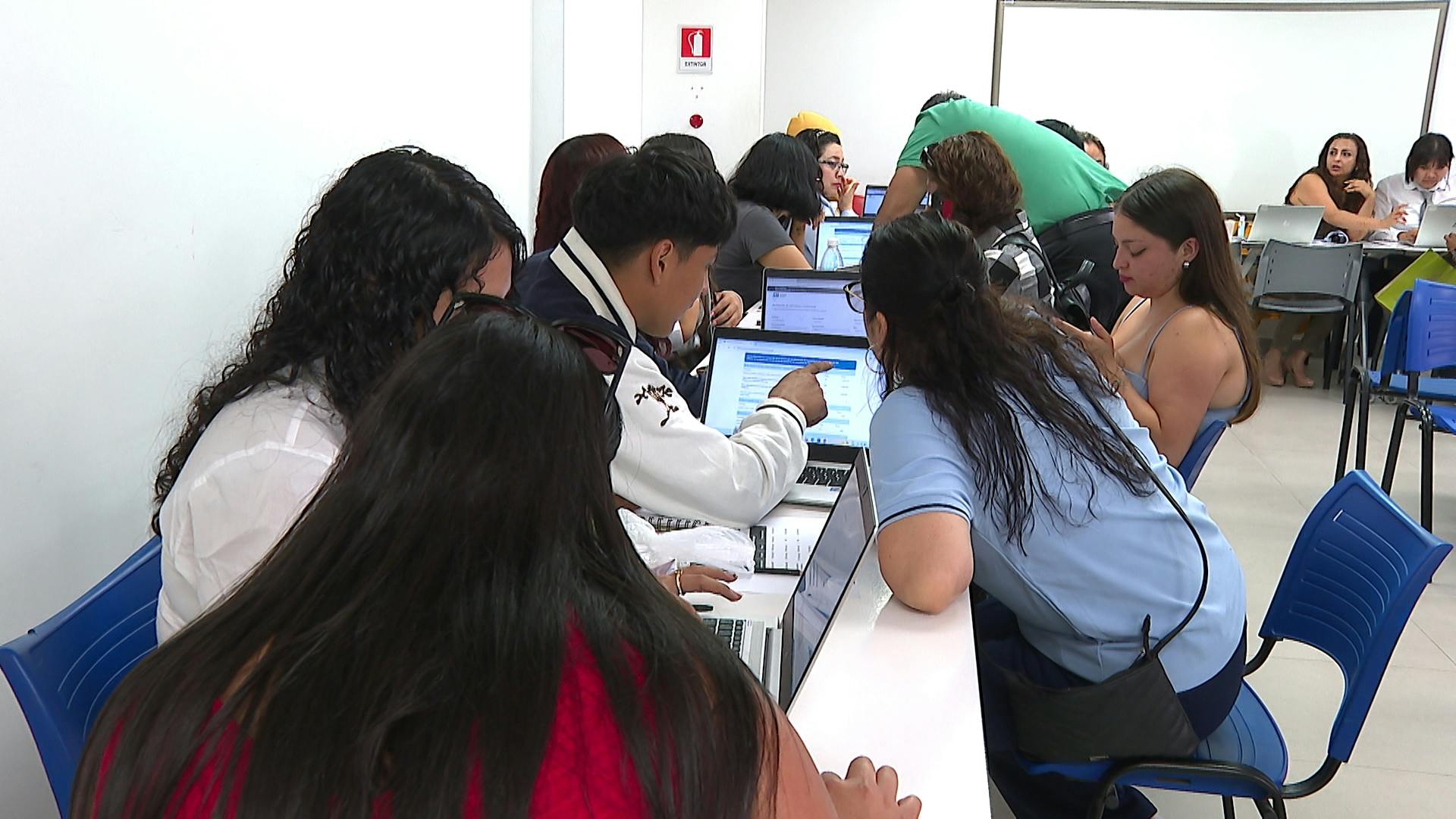 Habilitan puntos presenciales de ayuda por operación renta