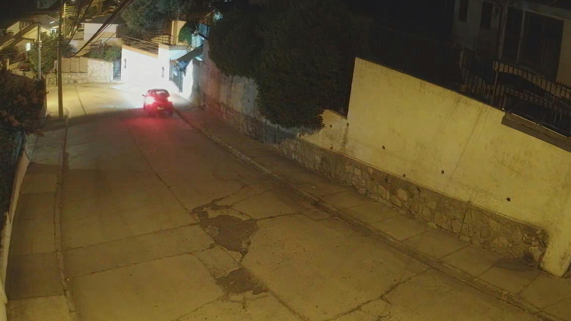 Amenaza viral activa resguardo de Carabineros de Chile en liceo