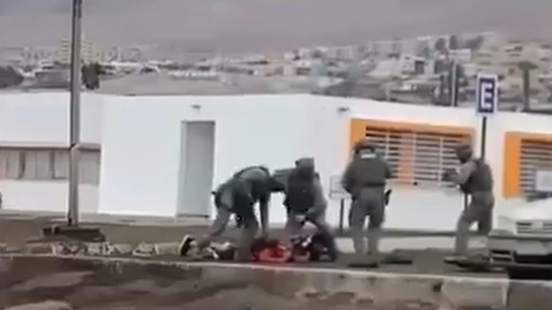 Evacuan campus Coloso de la UA por amenazas