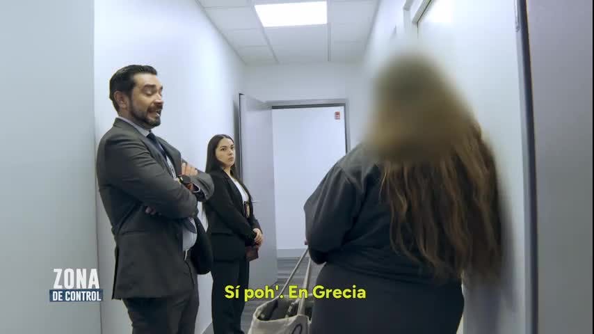 Participaba con su padre en banda de asaltos: chilena es deportada desde Grecia