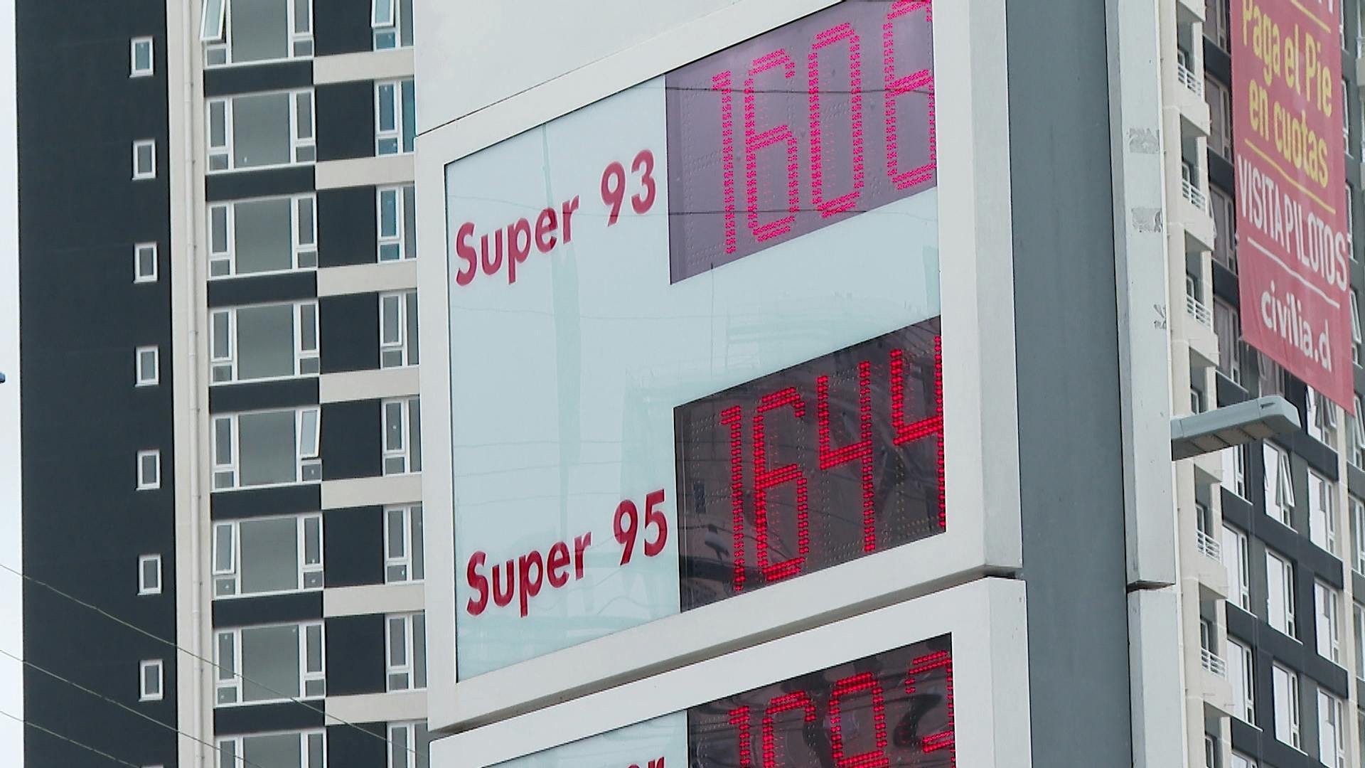 De conductor a pasajero: las formas de ahorrar ante el alza del combustible