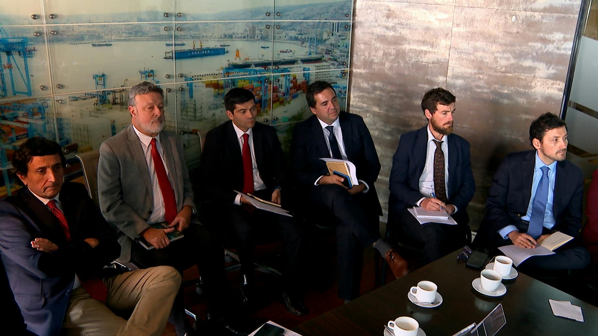 Gabinete ampliado con miras a los desafíos de la región 