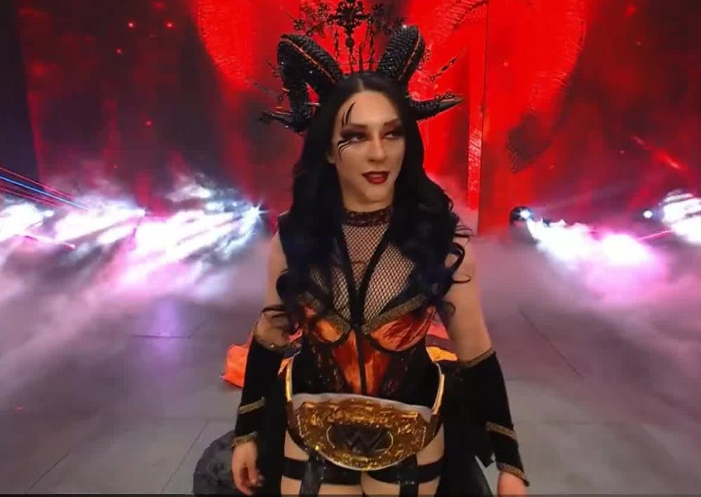 "Farmeando aura": La magistral entrada de Stephanie Vaquer en Wrestlemania