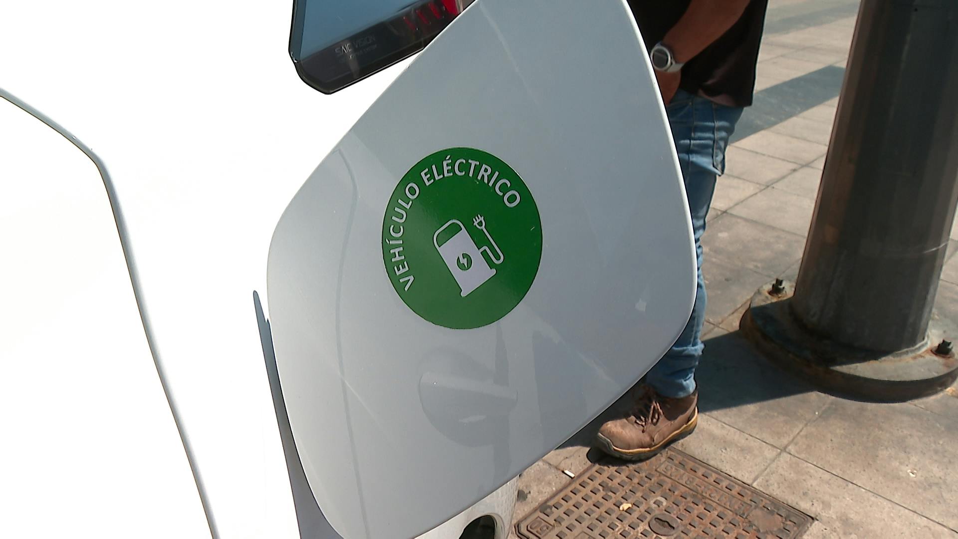 Electromovilidad clave para enfrentar alza del combustible