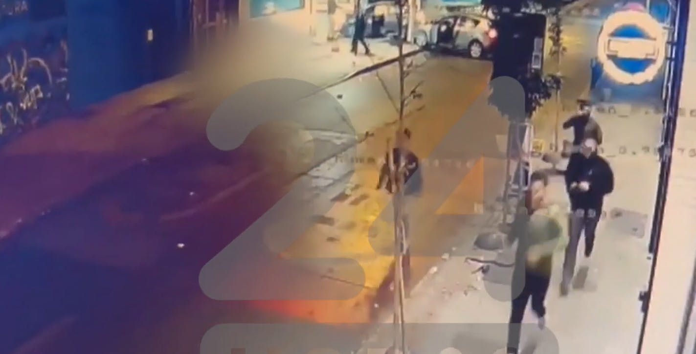 Escaparon y no ayudaron a víctima: El video clave del violento choque protagonizado por carabineros 