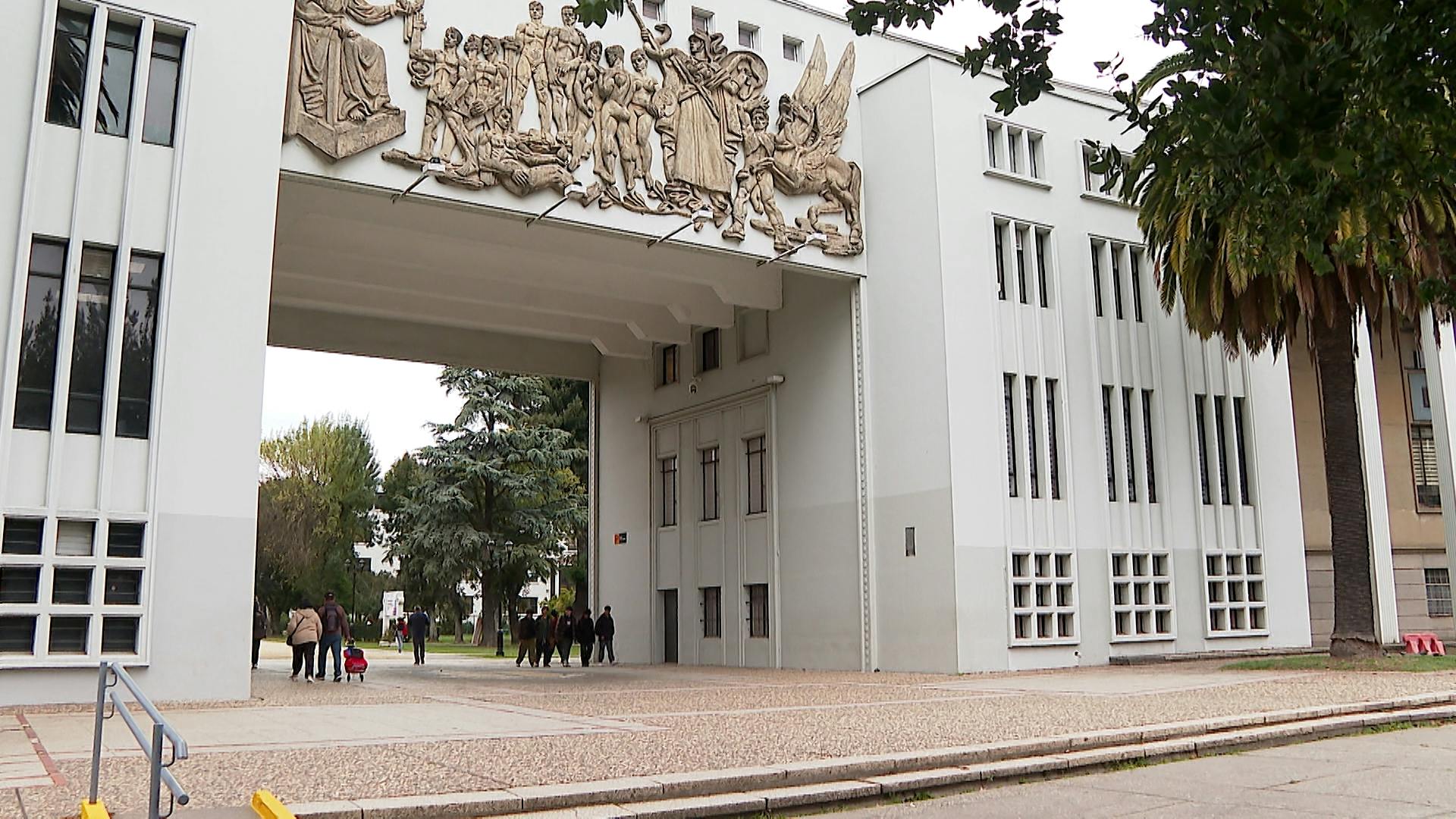 Federaciones de estudiantes de Concepción rechazan recorte ministerial y anuncian marcha