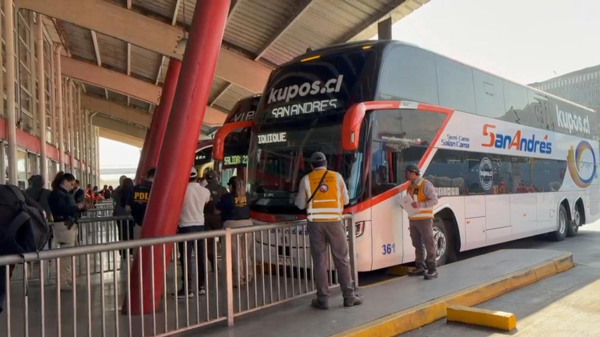 Autoridades refuerzan seguridad en viajes interurbanos ante fin de semana largo
